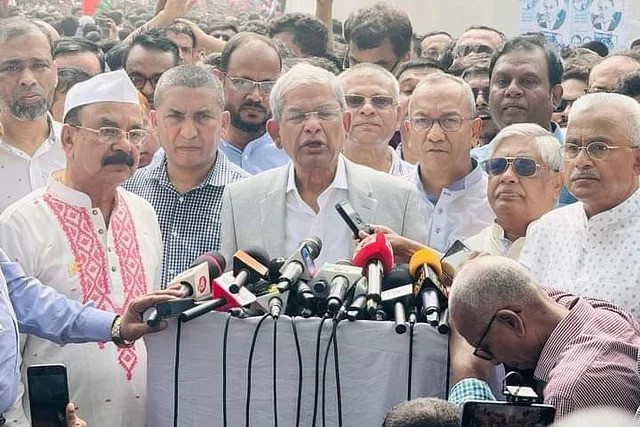 রাষ্ট্রপতি অপসারণে হঠকারী সিদ্ধান্ত না নেওয়ার আহ্বান মির্জা ফখরুলের