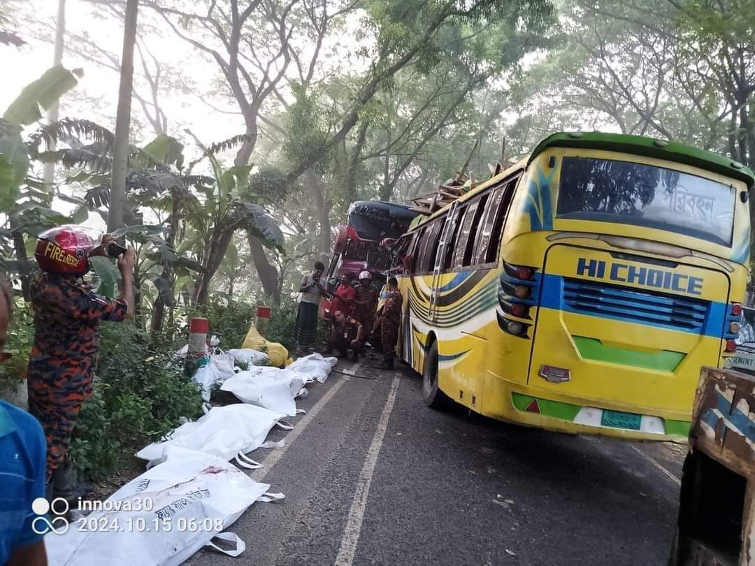 ফরিদপুরে দুই বাসের সংঘর্ষে নিহত ৫, আহত ২০