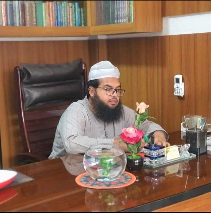 ওয়াজের মাঠ কাপানো আর নারীদের খাট কাপানো হুজুর মুফতি মুহাম্মদ শফিকুজ্জামান