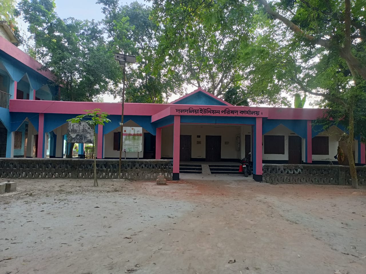 রক্ষকে ভক্ষক, তাই উন্নয়ন হয় না গ্রামীণ জনজীবনে, উন্নয়ন কাগজে ও কলমে