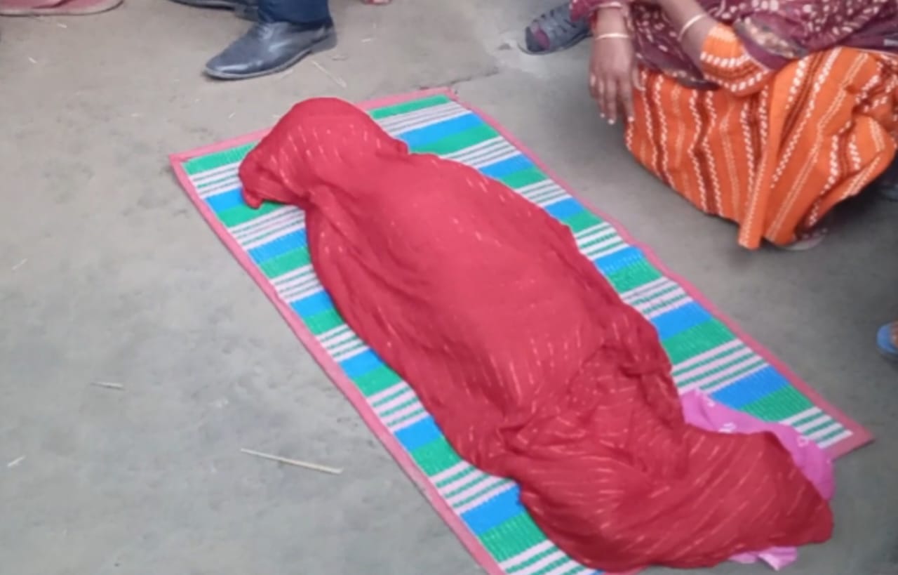 কুড়িগ্রাম উলিপুরে সড়ক দুর্ঘটনায় ১ জন নিহত