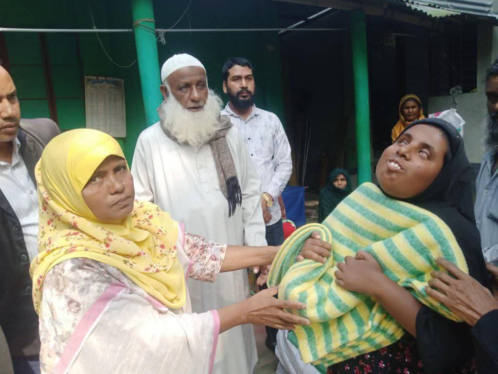 শারীরিক অক্ষম লাভলী সুলতানা খানের মানবিক কাজ!