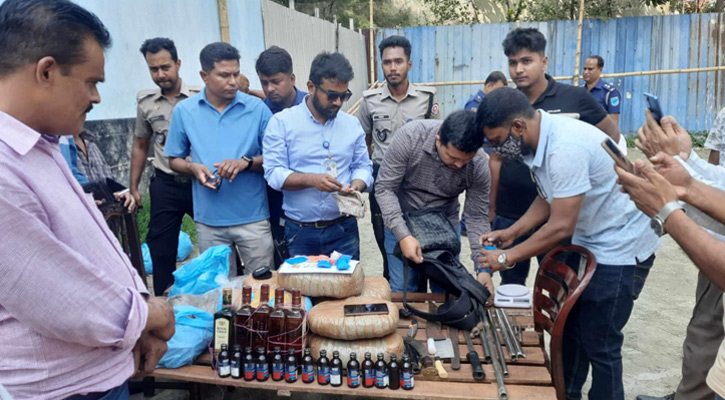 নারায়ণগঞ্জের ফতুল্লায় হামলা চালিয়ে আসামিদের ছিনিয়ে নিল মাদককারবারিরা