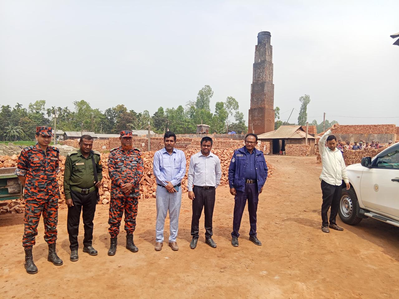 কুড়িগ্রাম উলিপুরে দুই ইট ভাটার কার্যক্রম বন্ধ করে দিয়েছে প্রশাসন