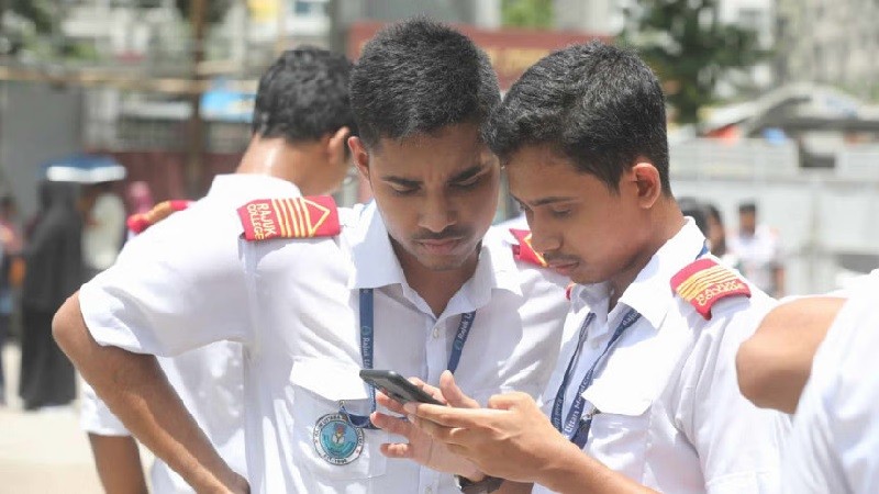 এসএসসির ফল প্রকাশ, পাশের হার ৬৮.৪৫ শতাংশ