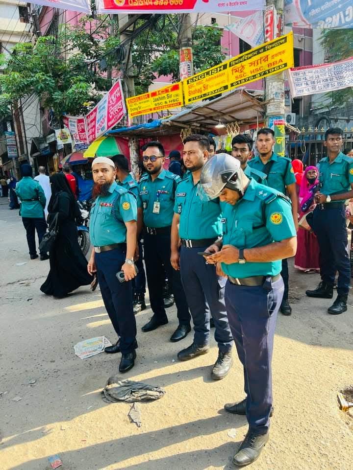 সূত্রাপুর থানায় অপরাধ দমনে ওসি সাইফুল ইসলামের বলিষ্ঠ নেতৃত্বে গতিশীল পুলিশিং