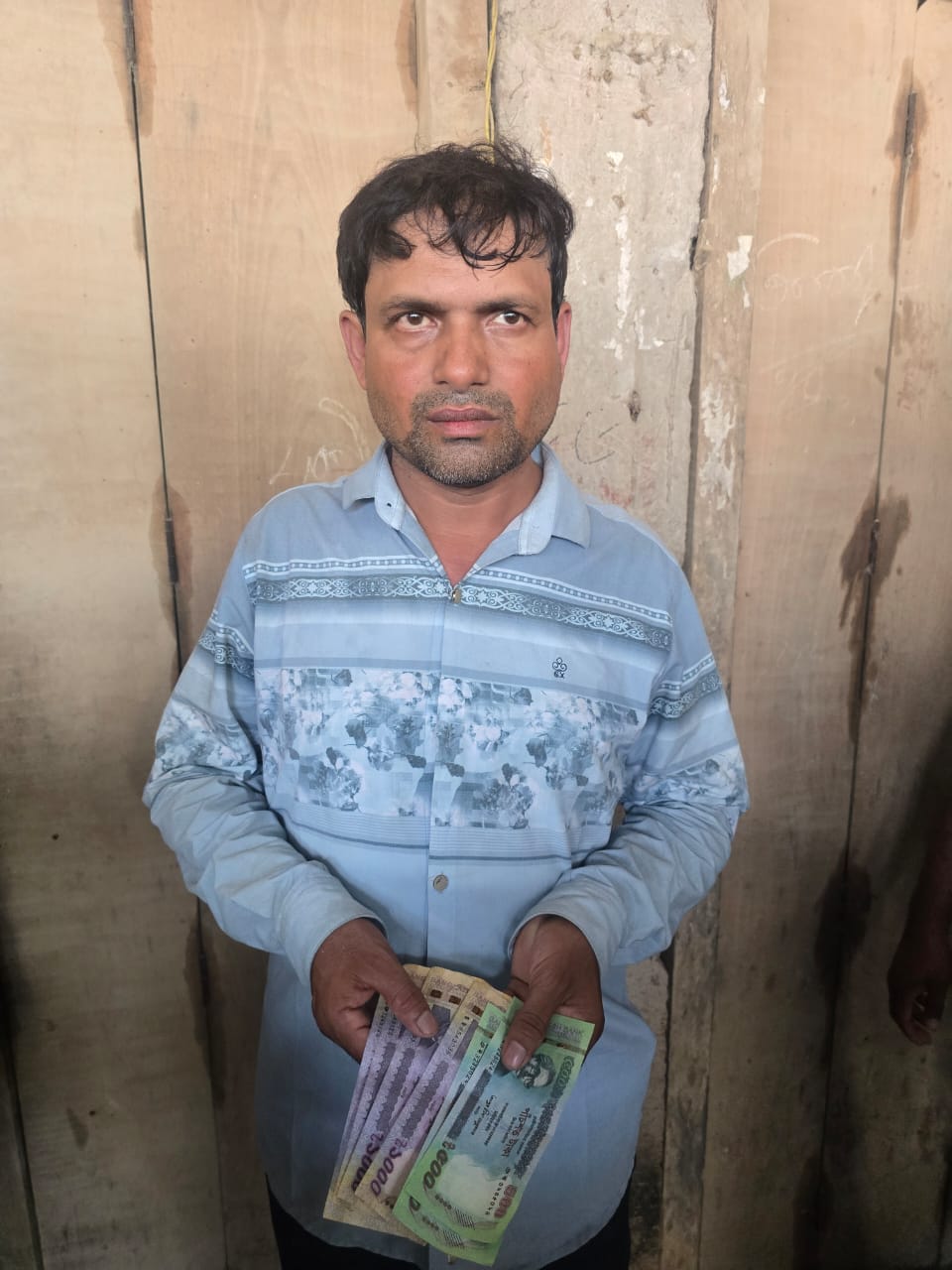 রাজশাহীতে জাল নোটসহ প্রতারক চক্রের মূলহোতা গ্রেপ্তার