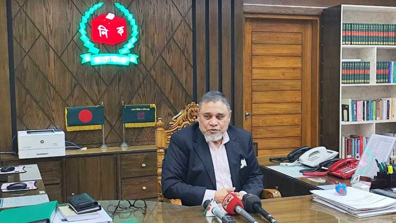 কল রেকর্ড ফাঁসের ভয়ে কারও সঙ্গে কথা বলি না : সিইসি