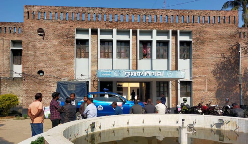 শশুড় কর্তৃক ছেলের বউ ধর্ষণ চেষ্টা