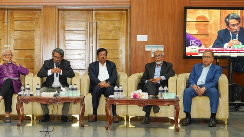 দলগুলো একমত না হলে জুলাই সন‌দের বাস্তবায়ন পদ্ধ‌তি ঠিক করবে কমিশন: আলী রীয়াজ