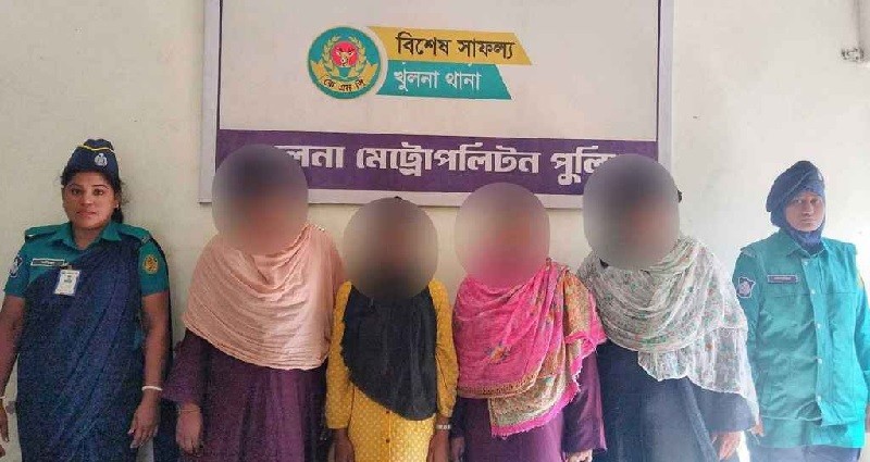 আবাসিক হোটেলে পুলিশের অভিযানে ১১ তরুণ-তরুণী আটক