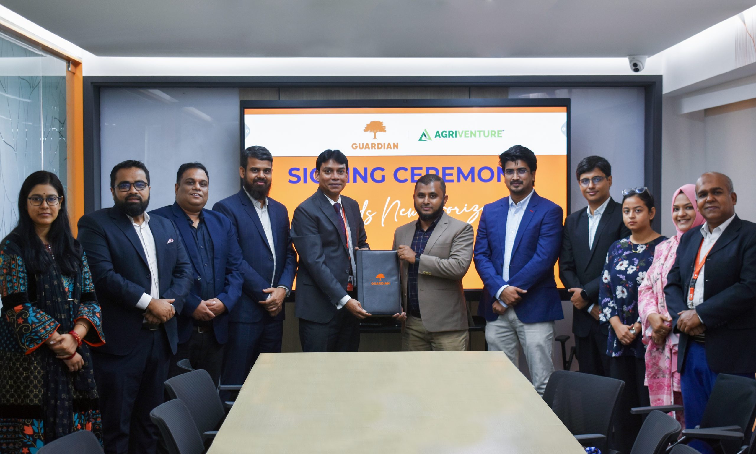 কৃষকদের ভবিষ্যৎ সুরক্ষায় গার্ডিয়ান ও এগ্রিভেঞ্চারের চুক্তি স্বাক্ষর