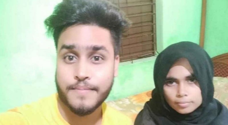 চাচিকে বিয়ে করে ফেসবুকে ভাতিজার পোস্ট