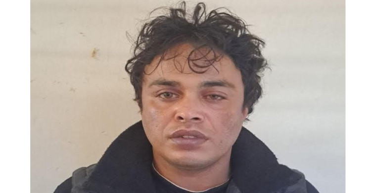 মাধবপুরে শীর্ষ মাদক কারবারি ও ডাকাত পলাশ অস্ত্রসহ গ্রেপ্তার