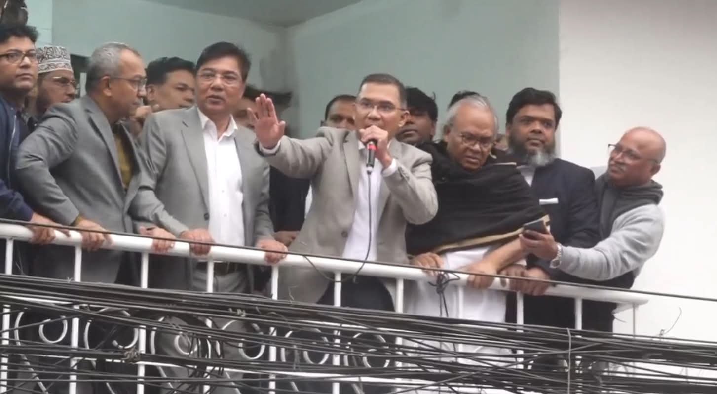 ১৭ বছর পর বিএনপির নয়াপল্টন কার্যালয়ে পা রাখলেন তারেক রহমান