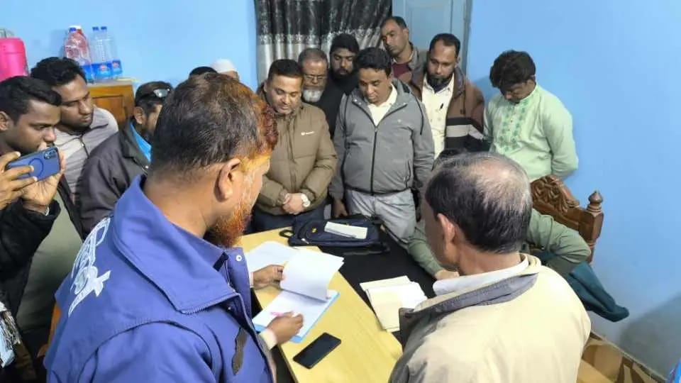 রাণীশংকৈলে জাল দলিল চক্রের এক সদস্য আটক