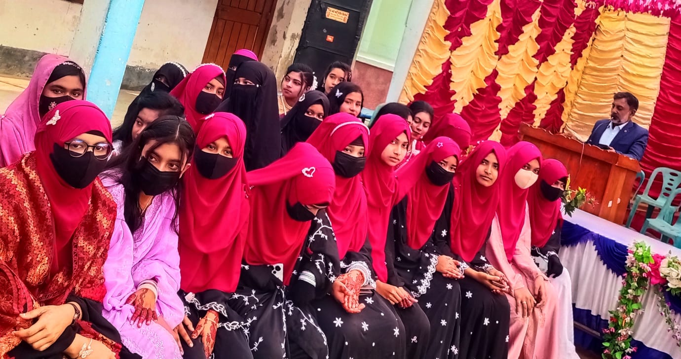 সিংড়ায় বিয়াশ উচ্চ বিদ্যালয়ে বিদায় ও নবীন বরণ অনুষ্ঠান অনুষ্ঠিত